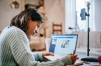 YKS Sürecini Adım Adım Ele Alalım konu başlığı altında siz velilerimize ve öğrencilerimize Gülhane Akademi olarak süreci ele aldık